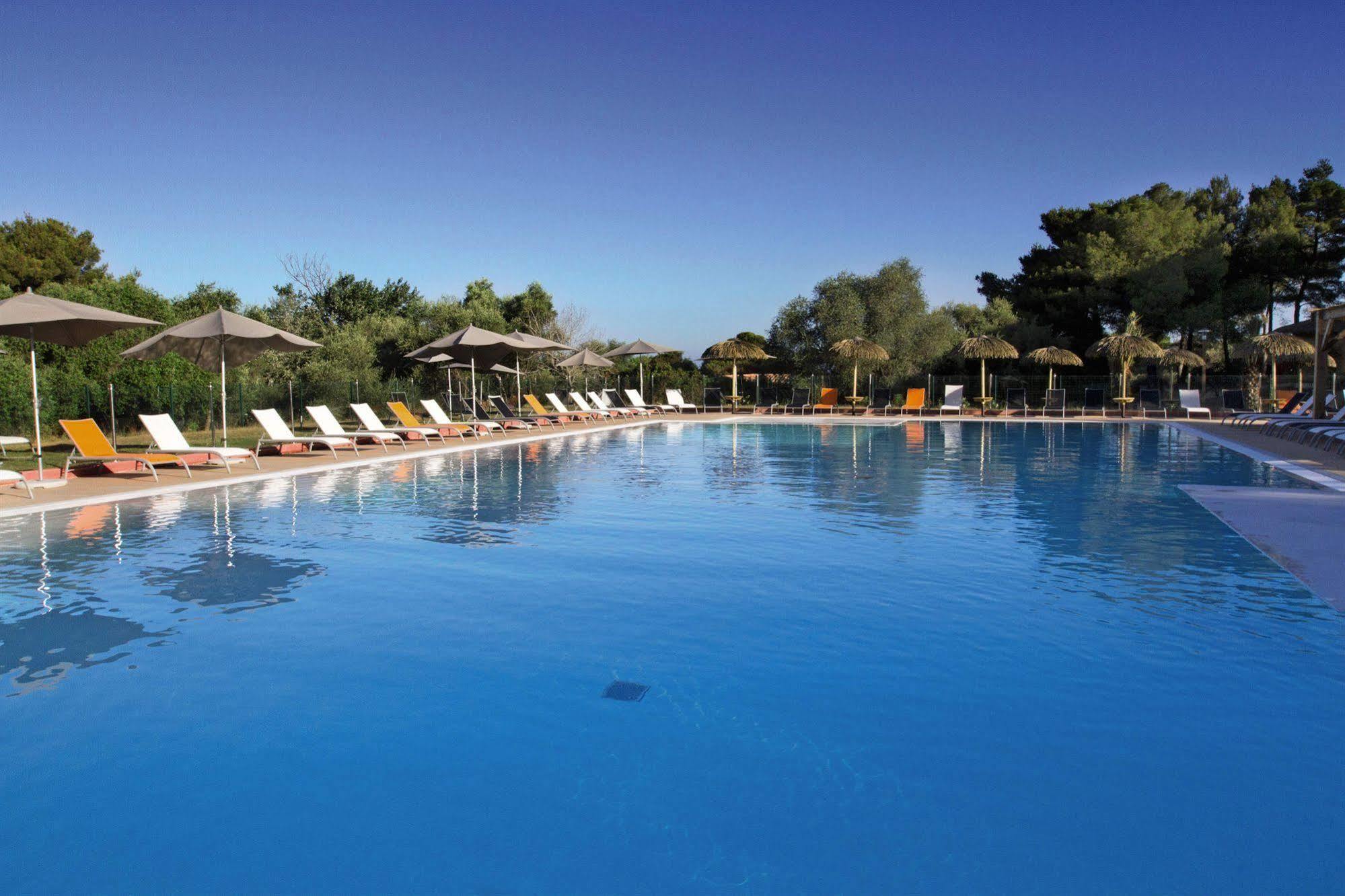 Belambra Clubs Residence Belgodere - Golfe De Lozari エクステリア 写真